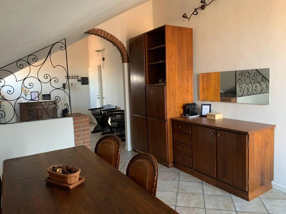 Mansarda Con Vista In Centro A Piacenza Apartment Exterior foto
